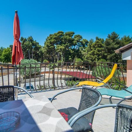 Apartment Vesna 로비니 외부 사진
