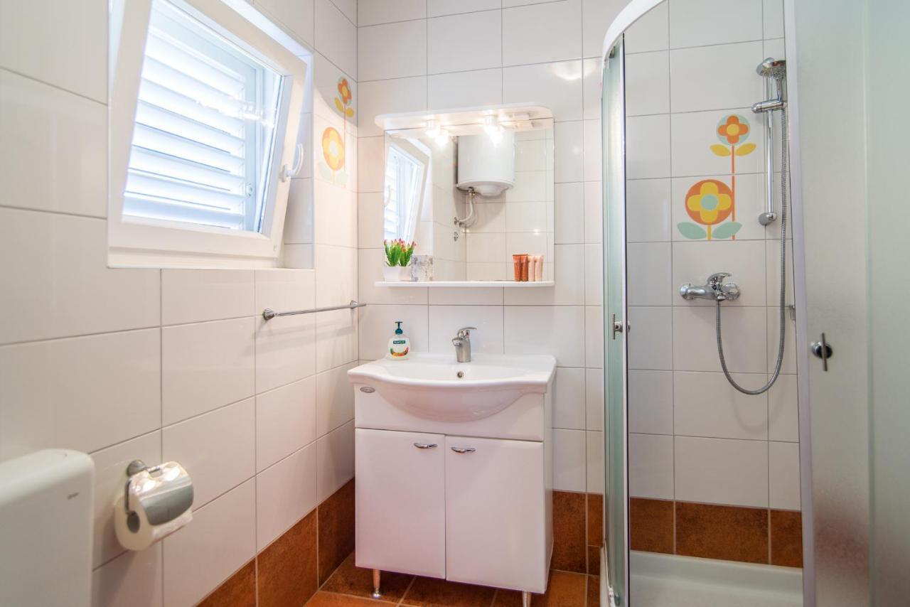 Apartment Vesna 로비니 외부 사진