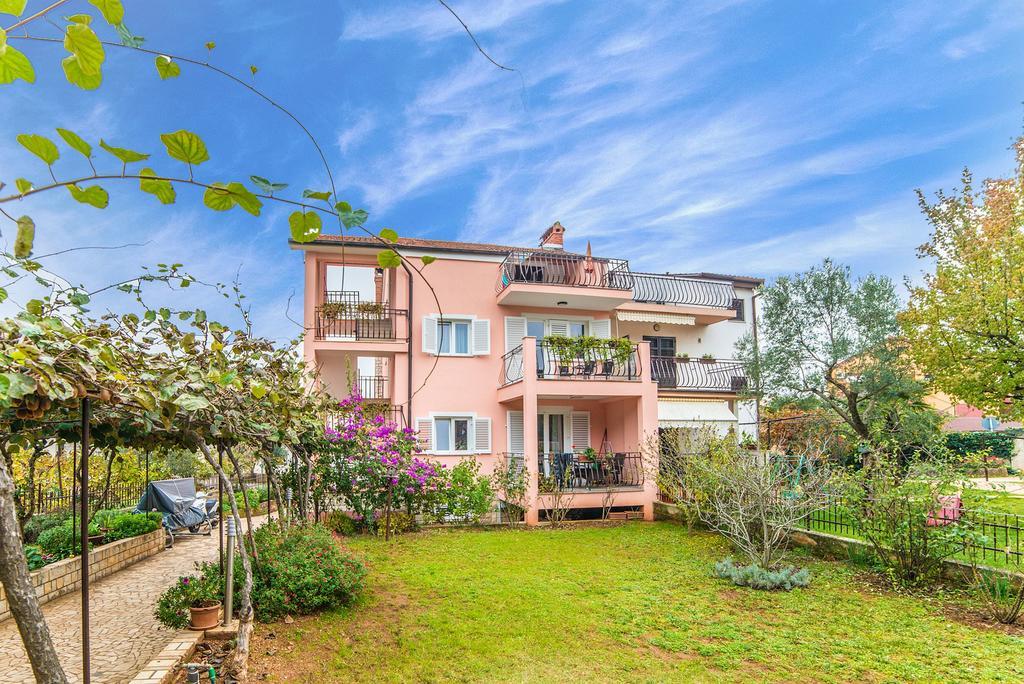 Apartment Vesna 로비니 외부 사진