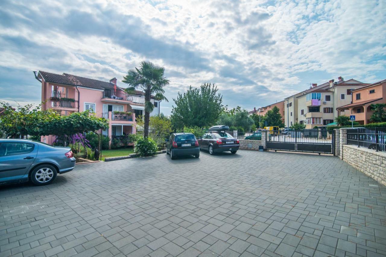 Apartment Vesna 로비니 외부 사진